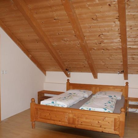 Rustikale Und Grosszuegige Ferienwohnung كاسبيرسكي هوري المظهر الخارجي الصورة